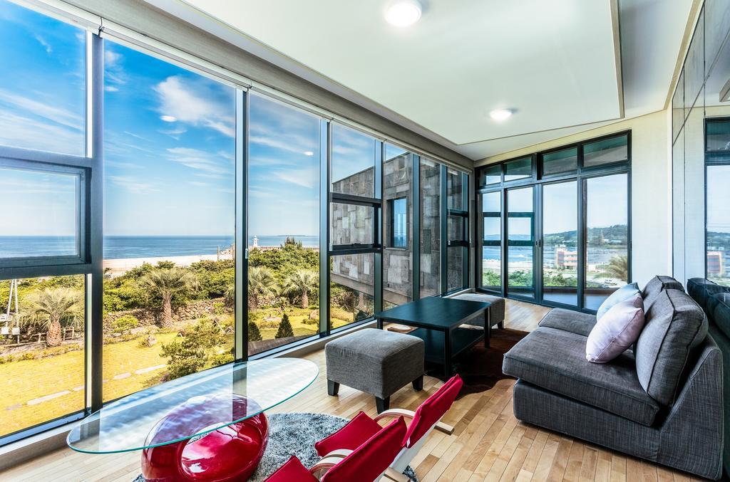 Cobeach Familiar Pension Seogwipo Exterior foto