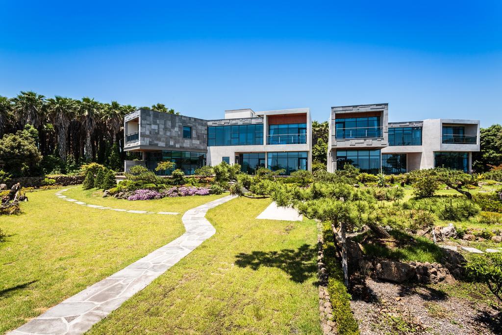 Cobeach Familiar Pension Seogwipo Exterior foto